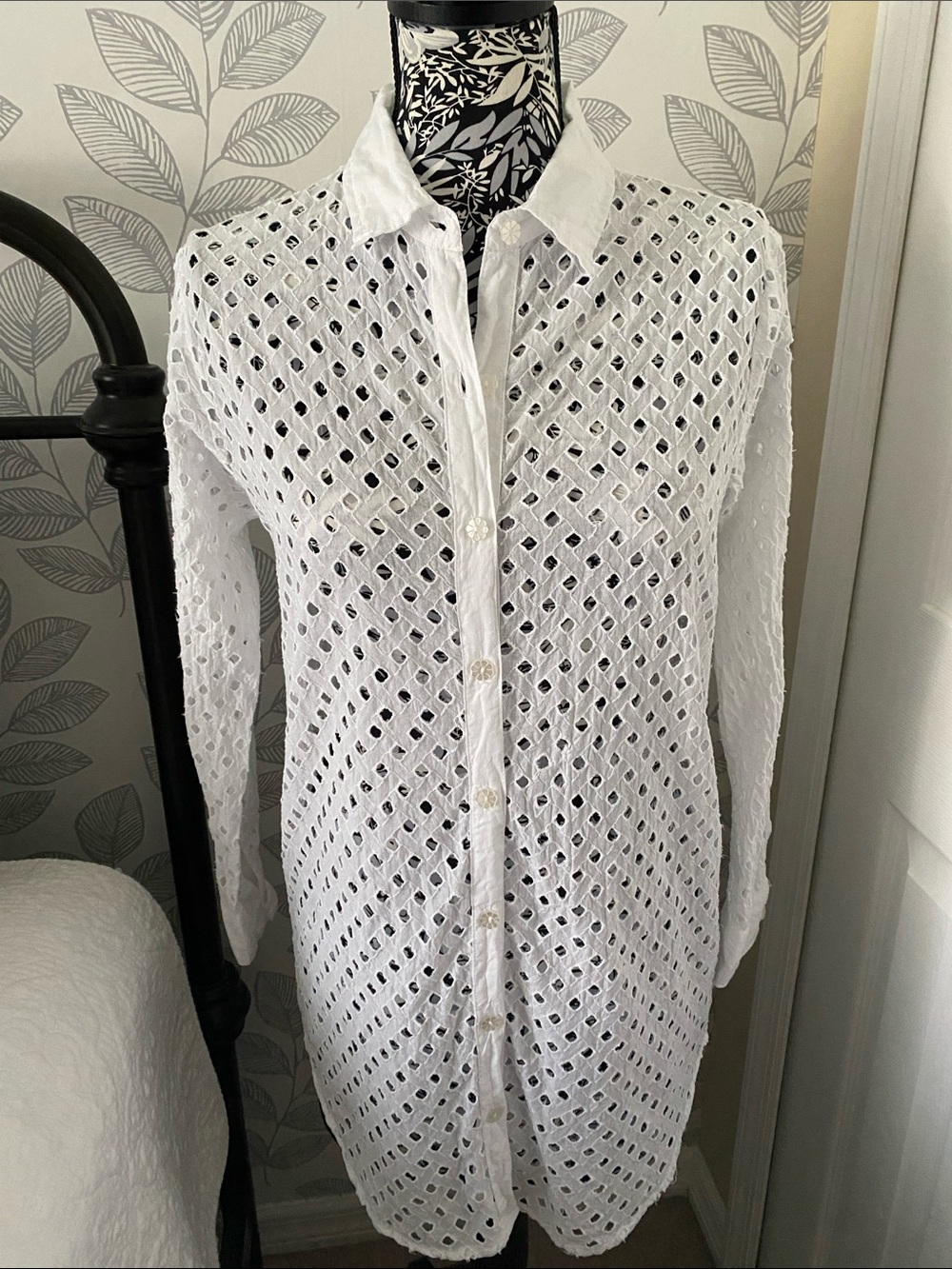 blue island White Eyelet cotton beach coverup